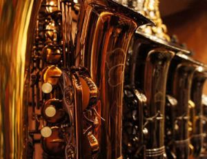 Those Marvelous Saxophones - Fanfare