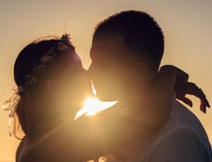 The Kiss: Overture - Harmonie